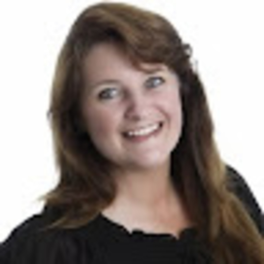 Meet your Posher, Jennifer